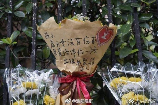 记者：姆贝乌莫的500万英镑浮动不容易实现，取决于球队成绩